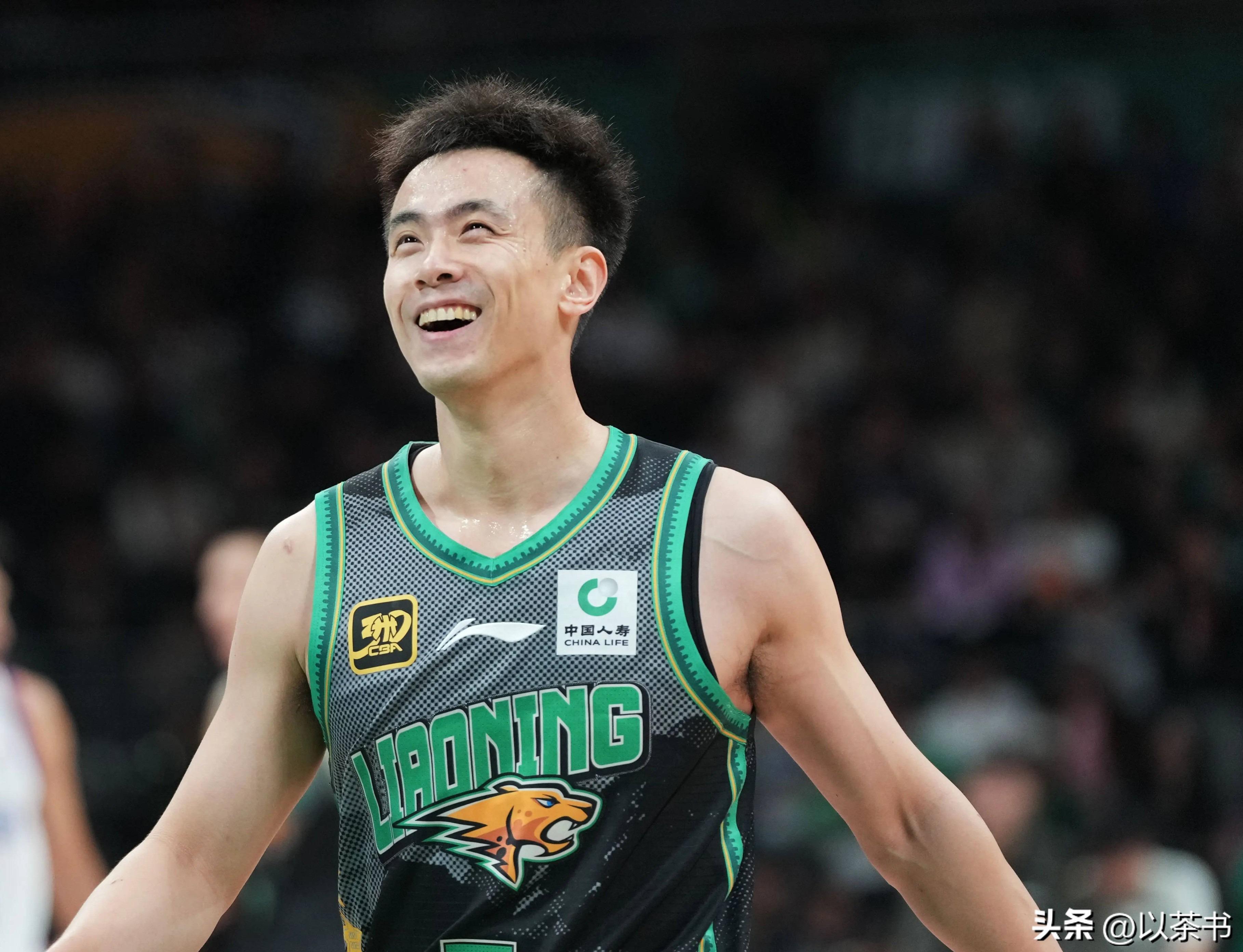 竞技宝APP-赵继伟：年薪高达600万，曾拿4次CBA总冠军，妻子是人艺话剧演员