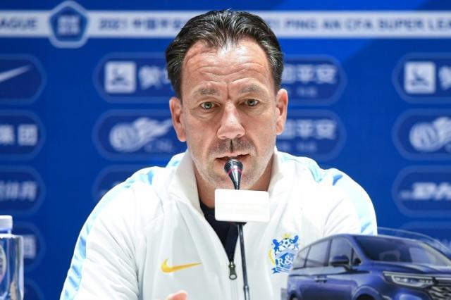 竞技宝APP-范加斯特总结不败开局:球队实力被低估 配得上7分