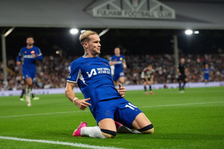 WNBA-邮报:切尔西支付经纪人费用6510万镑英超居首 穆德里克合同更新